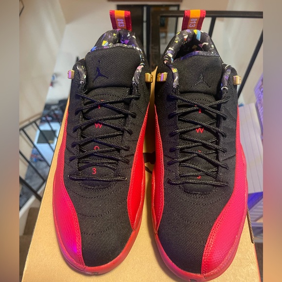 Men’s Jordan’s - Picture 2 of 5